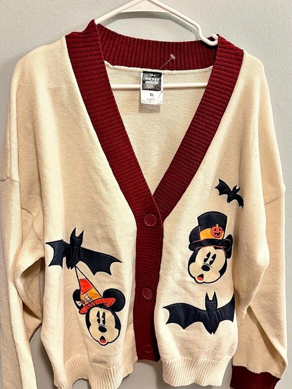 Disney Mickey & Minnie Mouse oversized Cardigan. Size XL. New